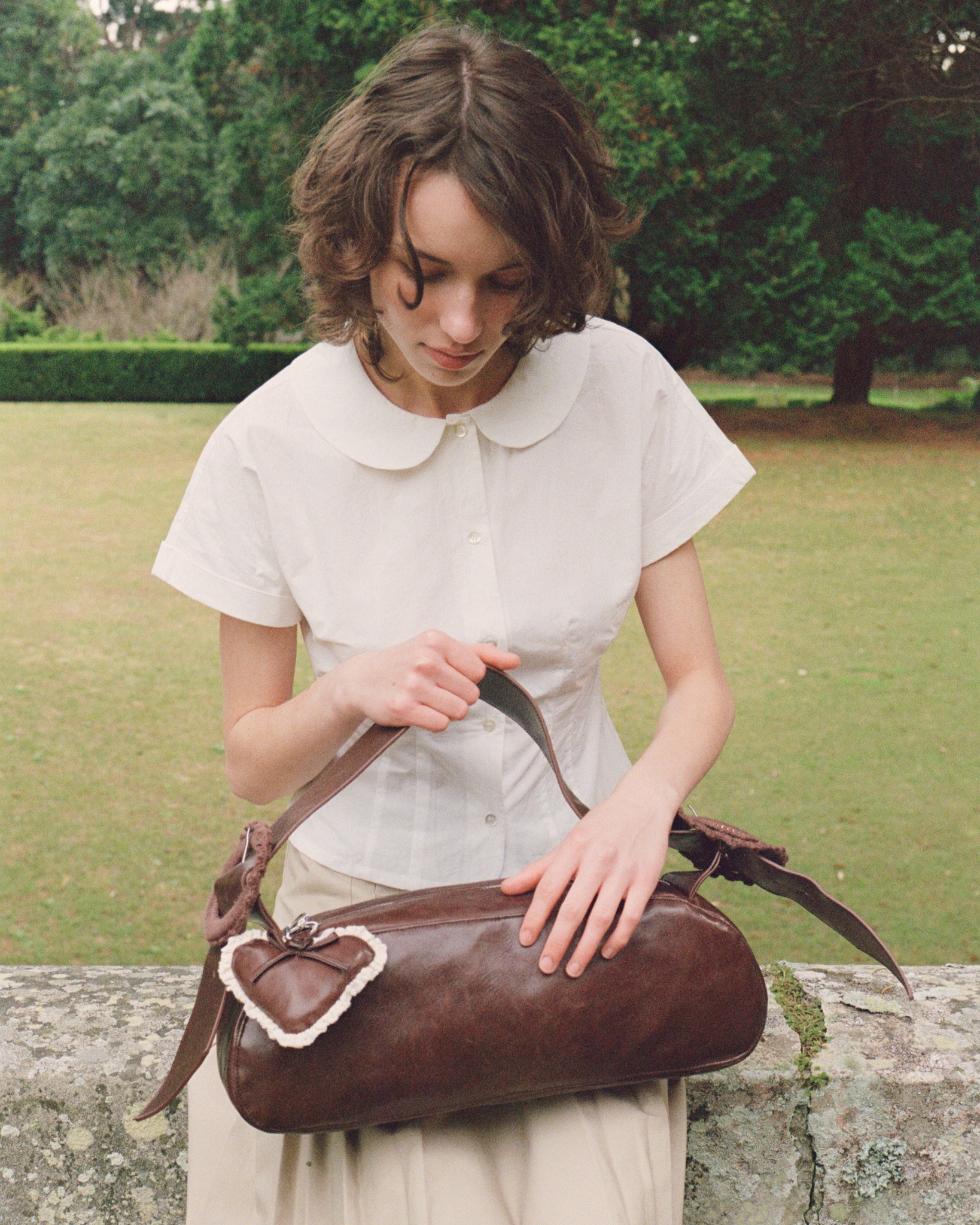 Curved Collar Cap Sleeve Shirt - White - Image 4