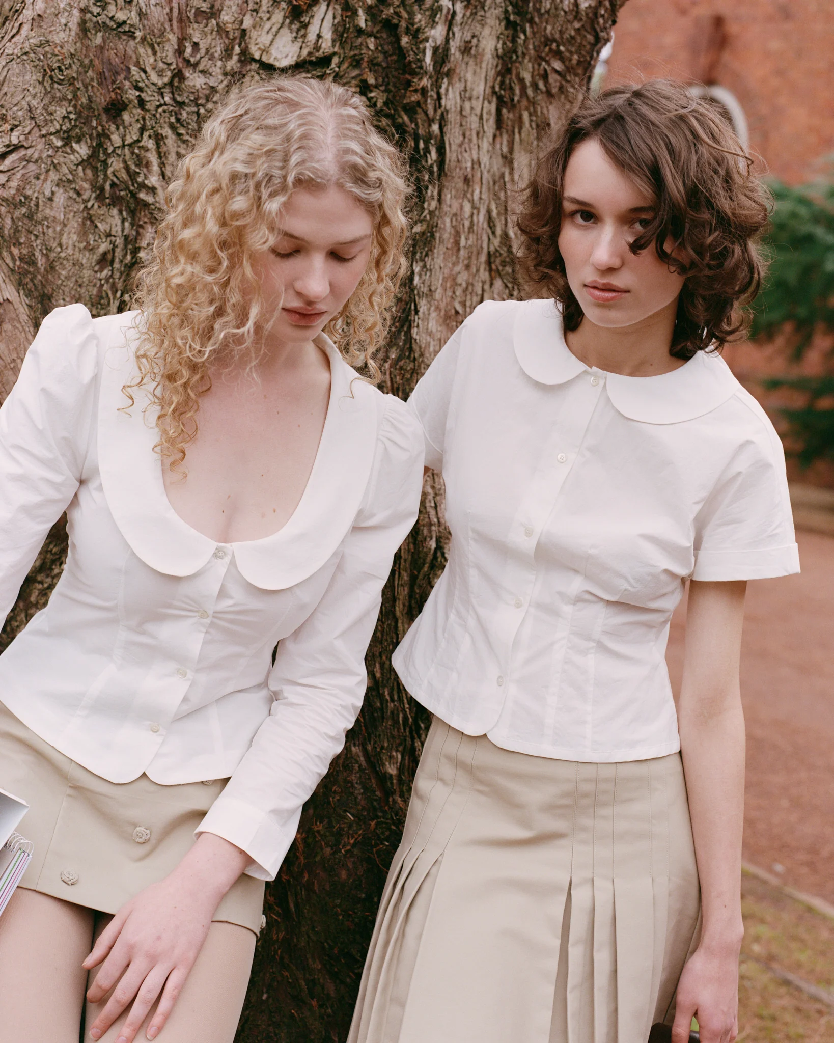 Curved Collar Cap Sleeve Shirt - White - Image 5