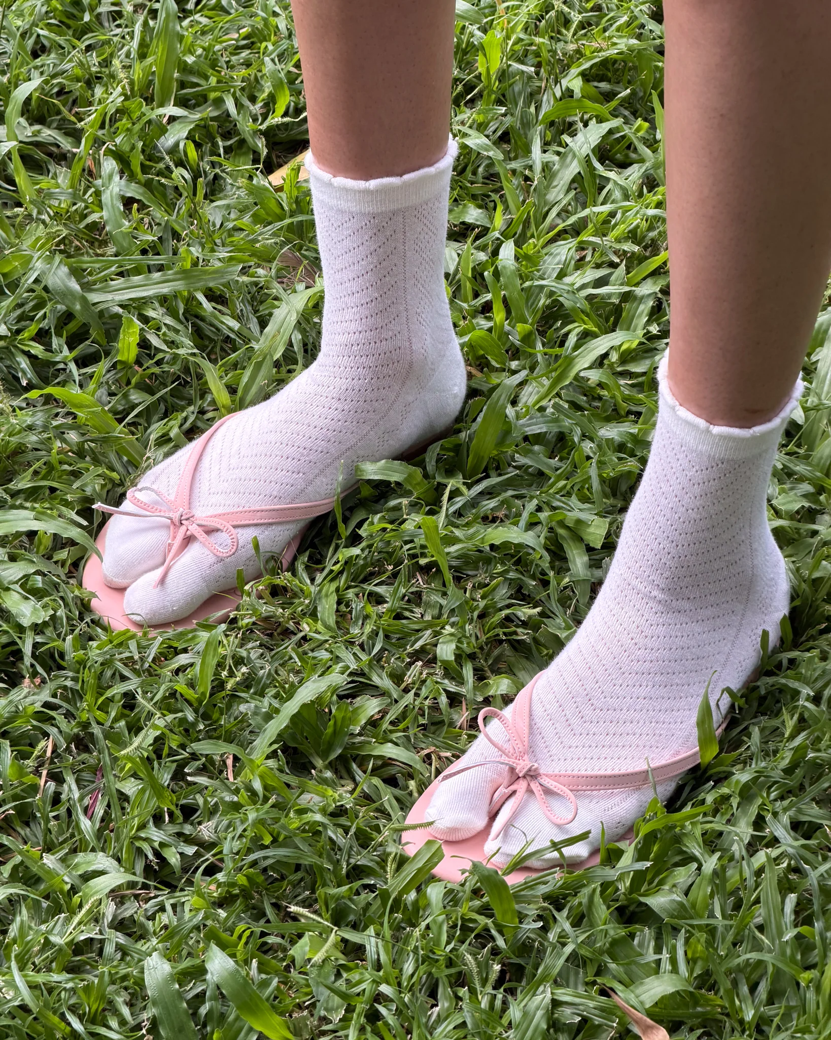 Ribbon Stitch Flip Flops - Rose Veil - Image 7